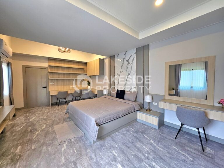 LINE_ALBUM_private house James_241107_33