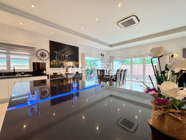 3 bedroom pool villa for rent_8